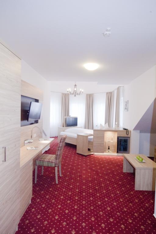 Edelfinger Hof Hotel Bad Mergentheim Kültér fotó